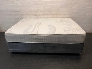 Sealy Double Bed Mattress and Base Set – top view