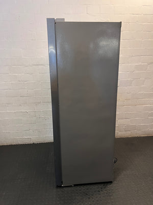 Defy Silver Side-by-Side Fridge with Water Dispenser – condition detail