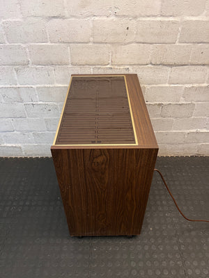 Salton Entertainer Warming Trolley with Glass Door – condition detail