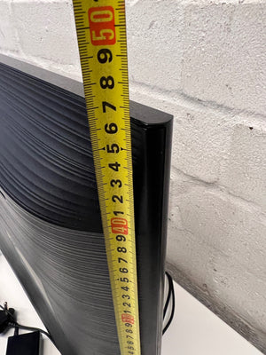 Samsung 32-inch LED Television in Black – height measurement