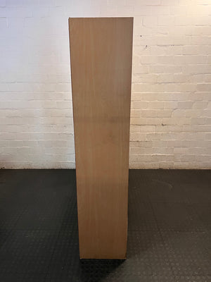 Light Wood Finish Tiered TV Unit with Shelving – condition detail