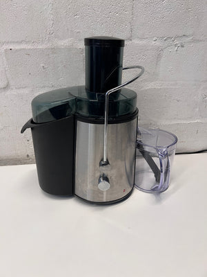 Milex Silver Vegetable and Fruit Juicer – main front view