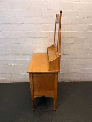 Oak Dressing Table with Tilt Mirror and Two Drawers – condition detail