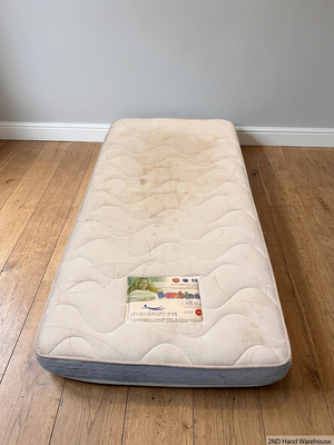 Strandmattress Bambino Single Foam Mattress – styled product image
