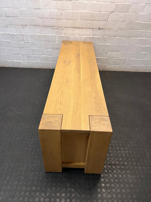 Coricraft Greyton Oak Plasma Unit – side view