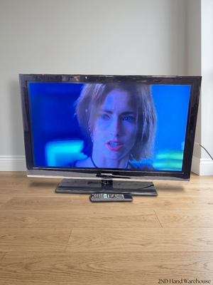 40-inch Samsung Full HD LCD TV with Remote — Good Working Order