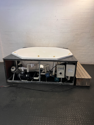 Hexagonal White Jacuzzi with Cover - Untested, As-Is - 2ndhandwarehouse.com