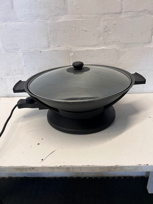 Sunbeam Electric Wok - Fair Condition (Worn Coating & Tape on Cord) - 2ndhandwarehouse.com