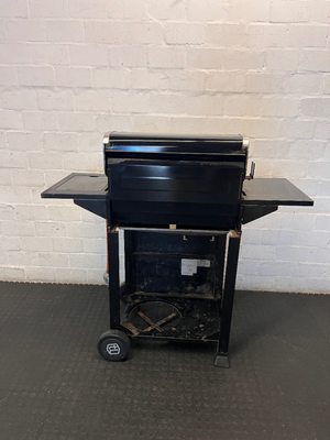 Terrace Leisure 4-Burner Gas Braai - Surface Rust & Wear - 2ndhandwarehouse.com