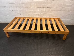 Classic Wooden Slatted Single Bed Frame — Great Condition - 2ndhandwarehouse.com