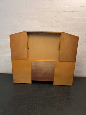 Wooden Dressing Table with Triple Mirror and Six Drawers — Good Working Order - 2ndhandwarehouse.com