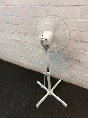 Logik White Standing Pedestal Fan — Working with Signs of Use - 2ndhandwarehouse.com