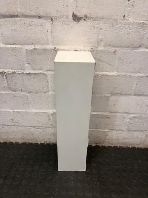 Slim Wooden 4-Tier Shelf with Heart Detail