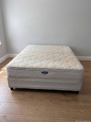 Durapedic Queen Base Set — Visible Wear and Surface Discolouration