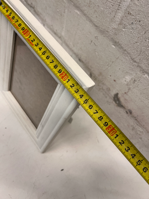 Classic White Contoured Picture Frame — Good Working Order - 2ndhandwarehouse.com