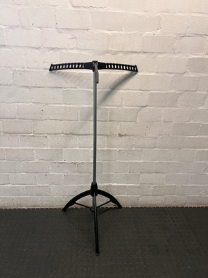 Portable Tripod Clothing Rack with Hanger Slots — Good Working O - 2ndhandwarehouse.com