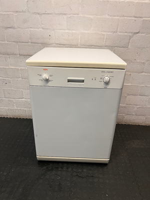 White AEG Oko_Favorit Dishwasher - 2ndhandwarehouse.com