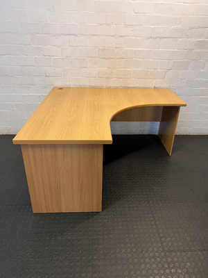 L-Shape Corner Office Desk in Oak Finish - 2ndhandwarehouse.com