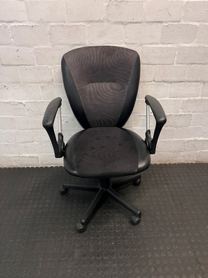 Ergonomic Two-Tone Office Chair with Armrests - 2ndhandwarehouse.com