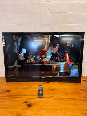 Proline Smart TV with Remote Control — Good Working Order with Wall Bracket - 2ndhandwarehouse.com