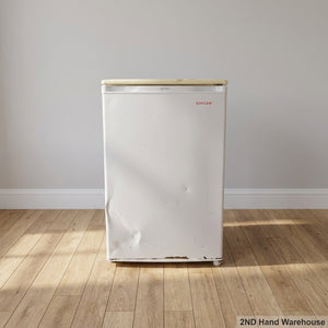 Compact Singer SBF140 White Freezer