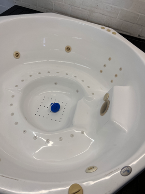 Hexagonal White Jacuzzi with Cover - Untested, As-Is - 2ndhandwarehouse.com