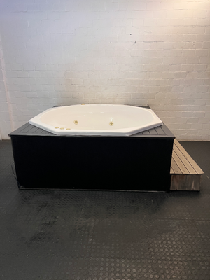 Hexagonal White Jacuzzi with Cover - Untested, As-Is - 2ndhandwarehouse.com