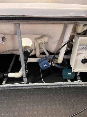 Hexagonal White Jacuzzi with Cover - Untested, As-Is - 2ndhandwarehouse.com