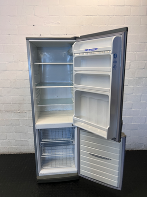 Defy Single Door Fridge Freezer - Needs Gas / Failed Testing (As-Is) - 2ndhandwarehouse.com
