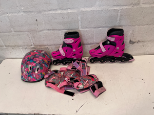 Pink Roller Blades Starter Set with Helmet & Pads - Good Condition - 2ndhandwarehouse.com