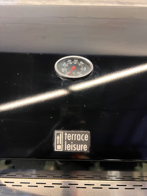 Terrace Leisure 4-Burner Gas Braai - Surface Rust & Wear - 2ndhandwarehouse.com