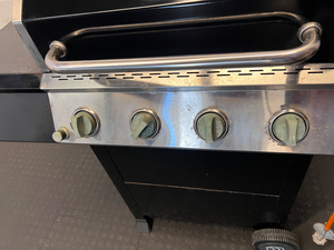 Terrace Leisure 4-Burner Gas Braai - Surface Rust & Wear - 2ndhandwarehouse.com