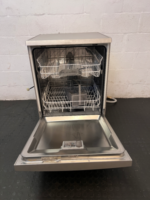 Bosch Serie 2 Silver Freestanding Dishwasher — Clean and Tested - 2ndhandwarehouse.com
