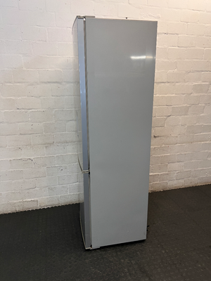 Silver Hisense Fridge Freezer with Water Dispenser — Working Order with Damaged Internal D - 2ndhandwarehouse.com