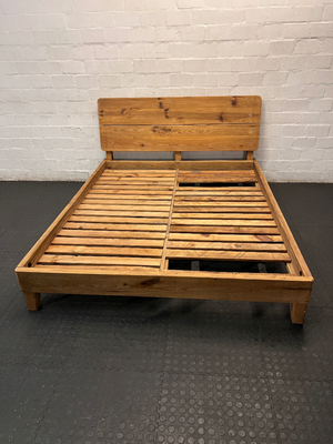 Rustic Reclaimed Pine Queen Bedframe - 2ndhandwarehouse.com