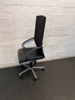 Black High-Back Mesh Office Chair with Swivel Base — Used - Fair Condition with Visible Scuffing - 2ndhandwarehouse.com