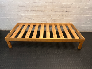 Classic Wooden Slatted Single Bed Frame — Great Condition - 2ndhandwarehouse.com