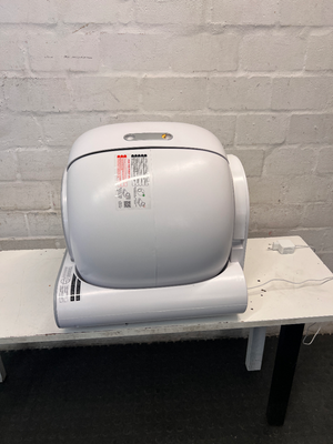 White Automatic Self-Cleaning Cat Litterbox — Good Working O - 2ndhandwarehouse.com