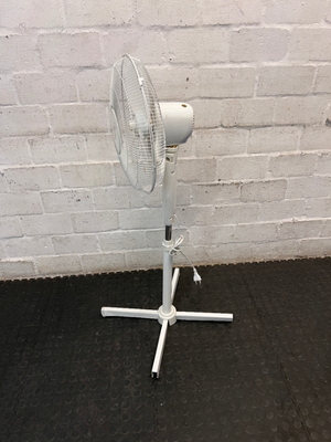 Logik White Standing Pedestal Fan — Working with Signs of Use - 2ndhandwarehouse.com