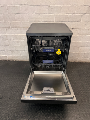 Siemens Silver Freestanding Dishwasher — Good Working Order