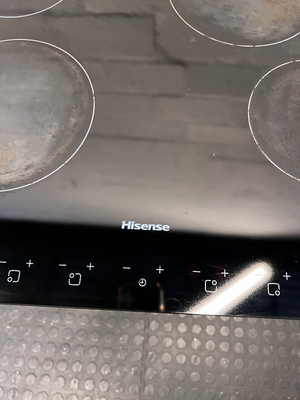 Hisense 4-Plate Touch Control Ceramic Hob — Good Working Order with Surface Grime