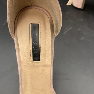 Pink heels  size 5
