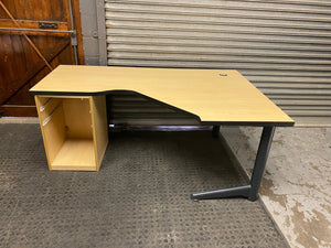 L Shaped Desk - No Drawers -REDUCED