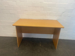 Plain Office Desk (Black Lining Sides)