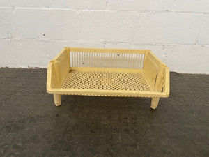 Cream Plastic Vegetable Tray