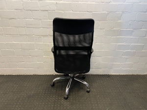 High Back Mash Office Chair (Hydraulic Faulty) - REDUCED
