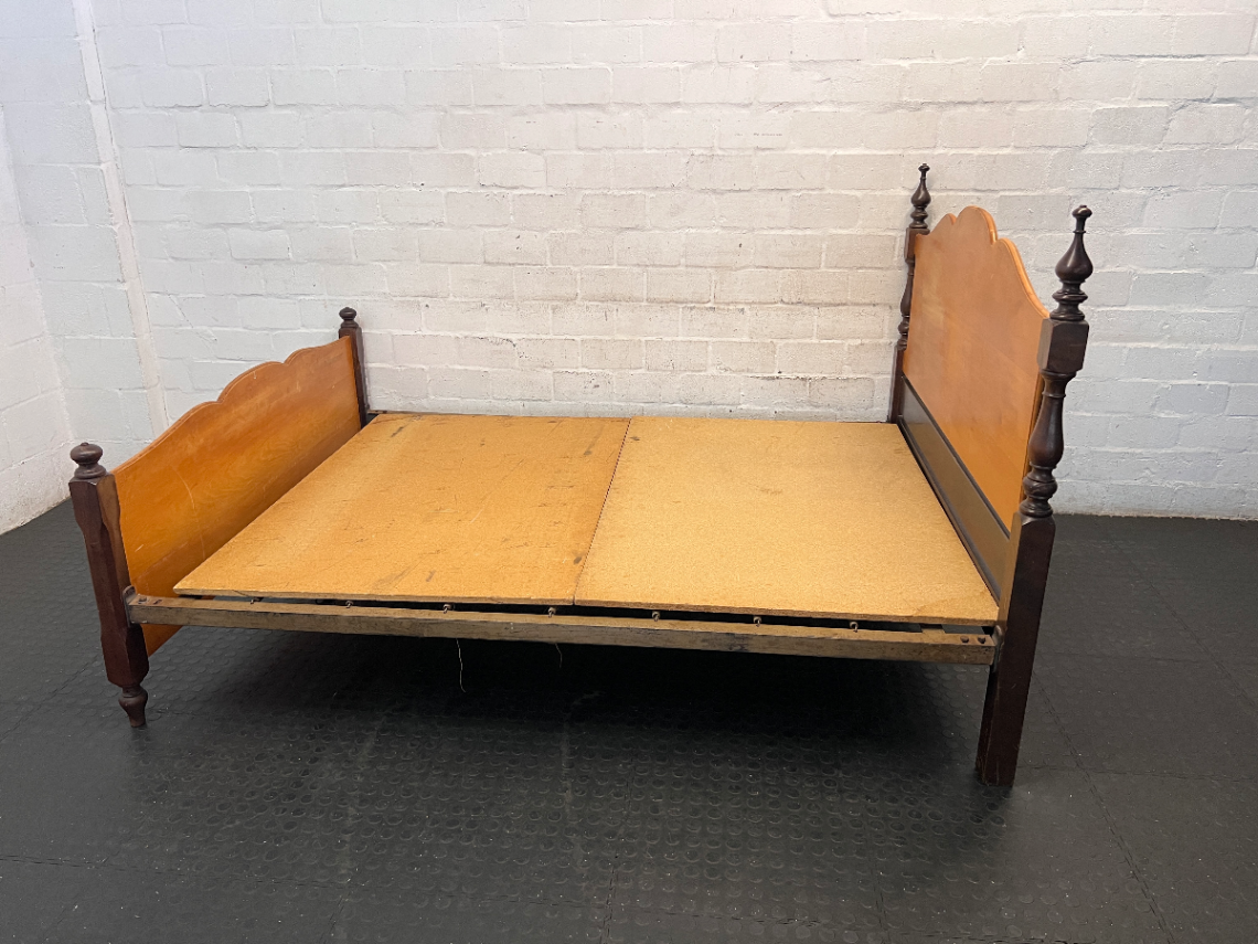 152cm Yellowwood Queen Bed Frame with Scalloped Detail - 2ndhandwarehouse.com
