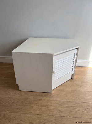 5 Piece White Bedroom Wardrobe and Dressing Unit — Well Used with Worn Paint F - 2ndhandwarehouse.com