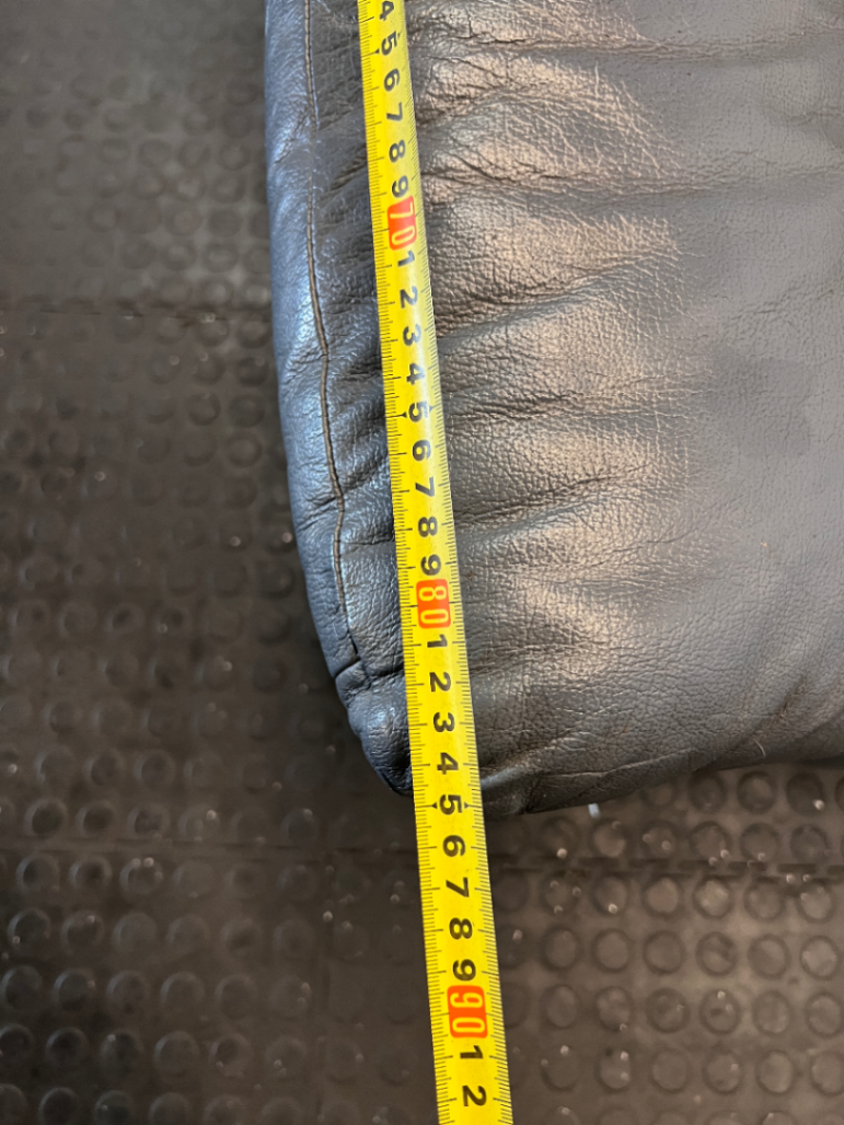 3-Seater Dark Blue Leather Couch - Needs Repair (Significant Tear) - 2ndhandwarehouse.com