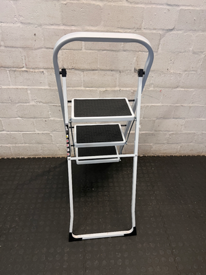 3 Tier Folding Step Ladder - White & Black Metal - 2ndhandwarehouse.com